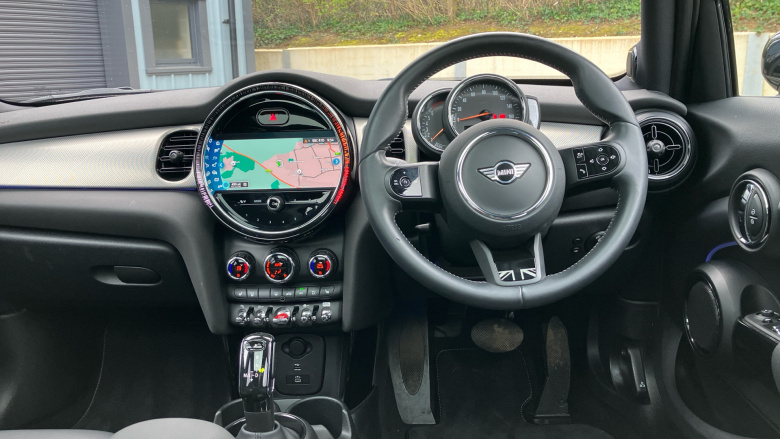 MINI Hatchback 1.5 Cooper Exclusive 5dr Auto [Comfort/Nav Pack] Petrol Hatchback